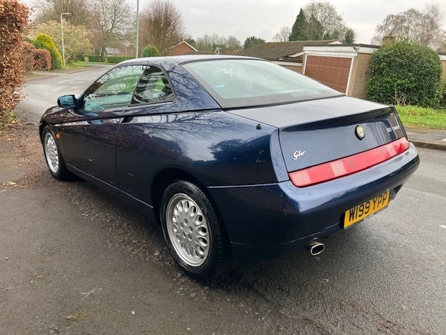 2000 Alfa Romeo 916 GTV & Spider - Image 15 of 30