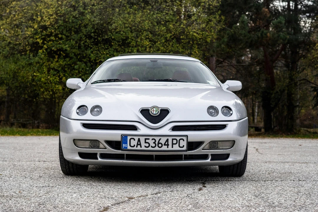 2001 Alfa Romeo 916 GTV & Spider - Image 10 of 21