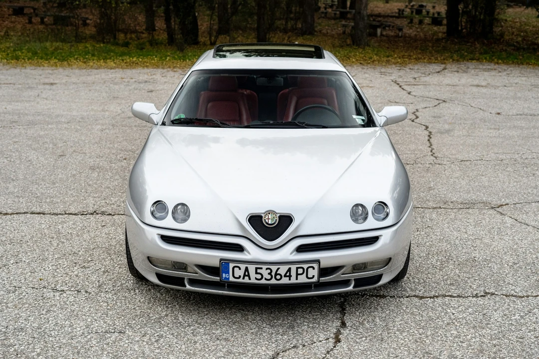 2001 Alfa Romeo 916 GTV & Spider - Image 18 of 21