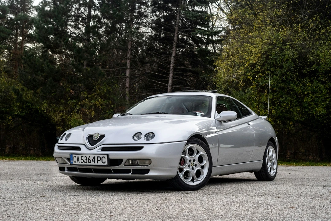 2001 Alfa Romeo 916 GTV & Spider - Image 17 of 21