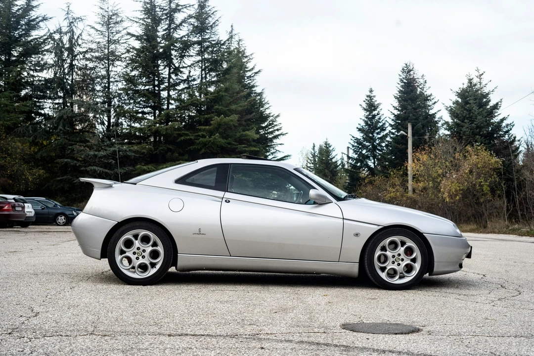 2001 Alfa Romeo 916 GTV & Spider - Image 12 of 21