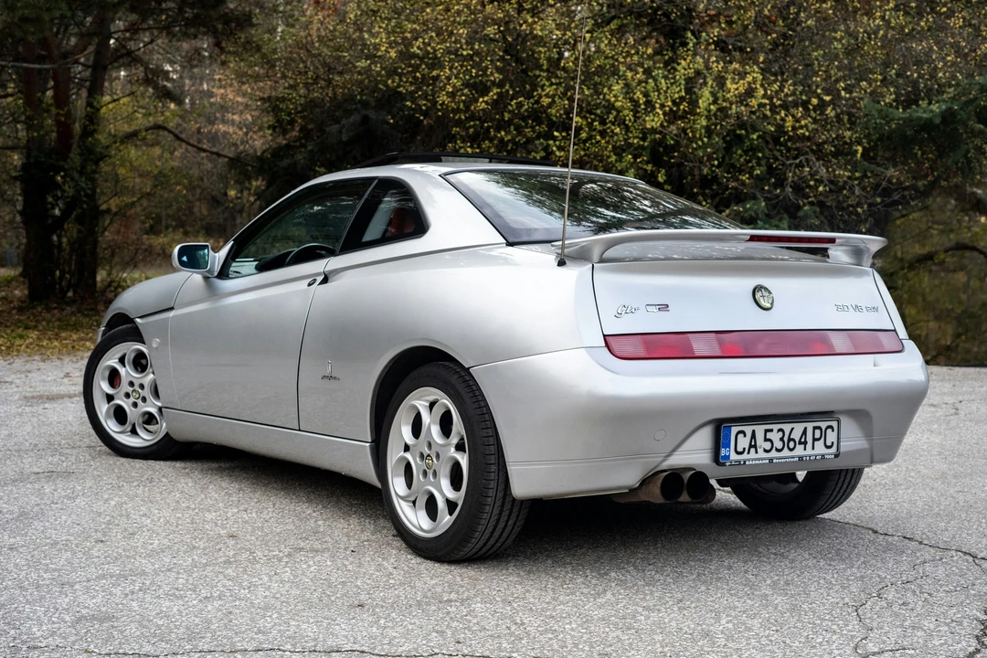 2001 Alfa Romeo 916 GTV & Spider - Image 15 of 21