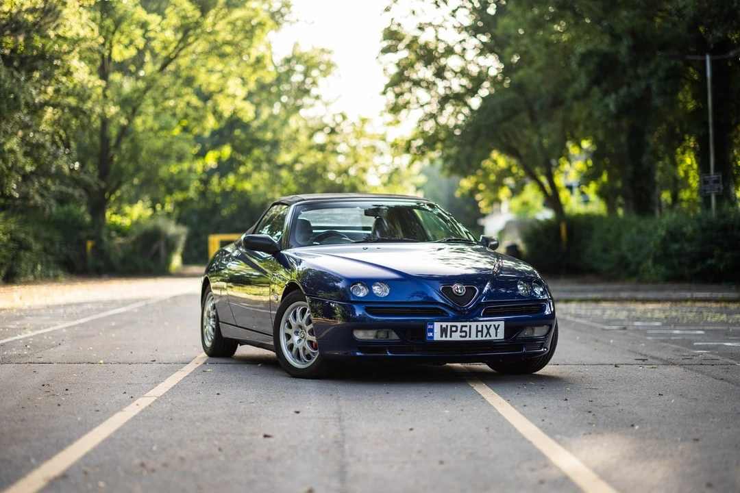 2001 Alfa Romeo 916 GTV & Spider - Image 18 of 30