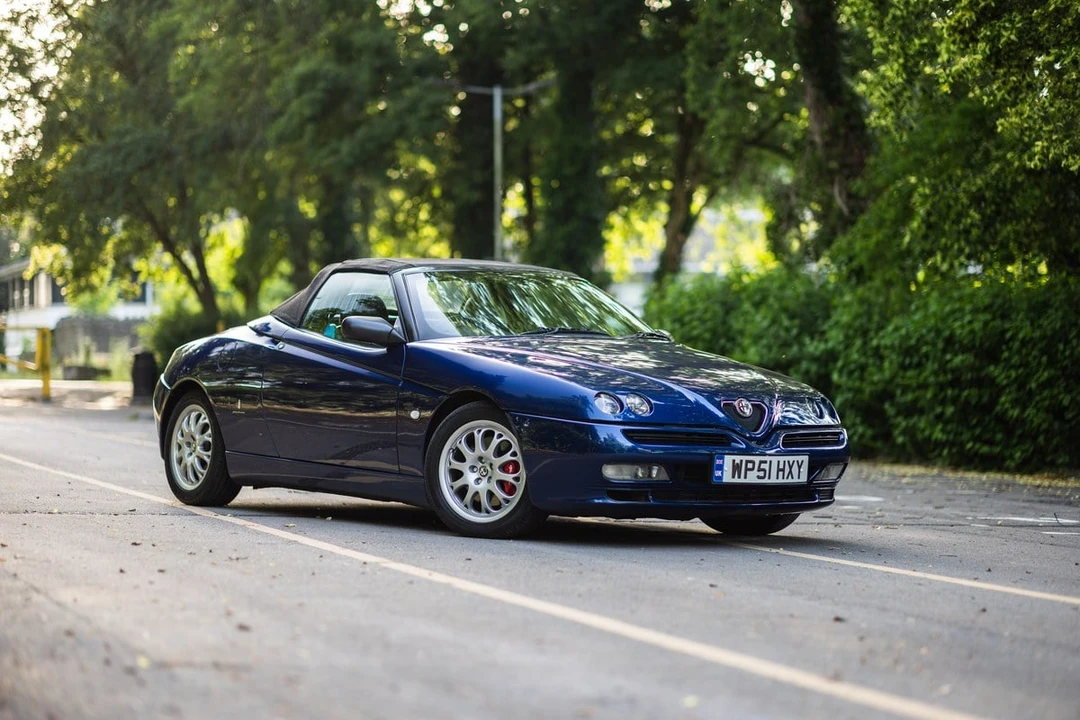 2001 Alfa Romeo 916 GTV & Spider - Image 19 of 30