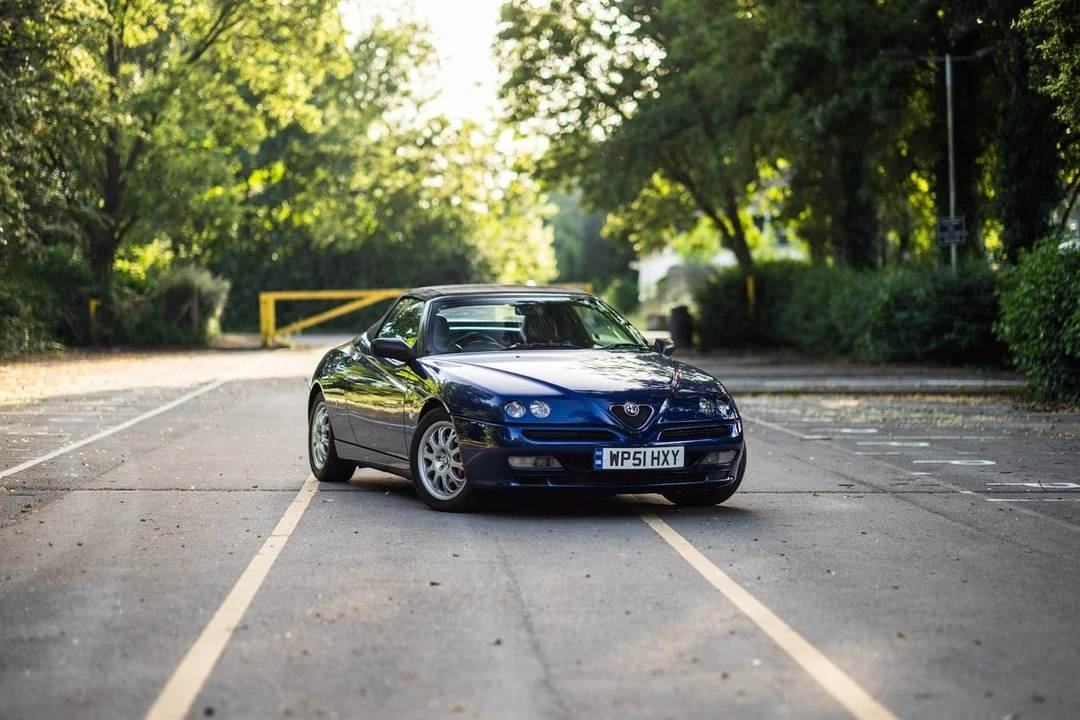 2001 Alfa Romeo 916 GTV & Spider - Image 23 of 30