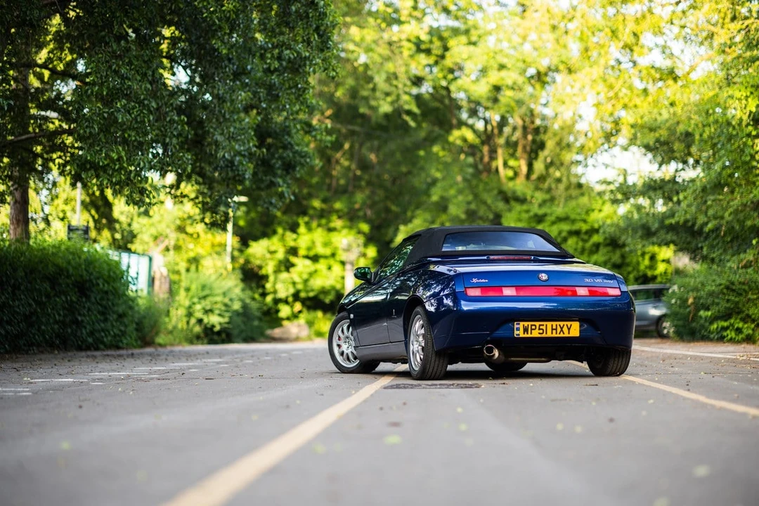 2001 Alfa Romeo 916 GTV & Spider - Image 27 of 30