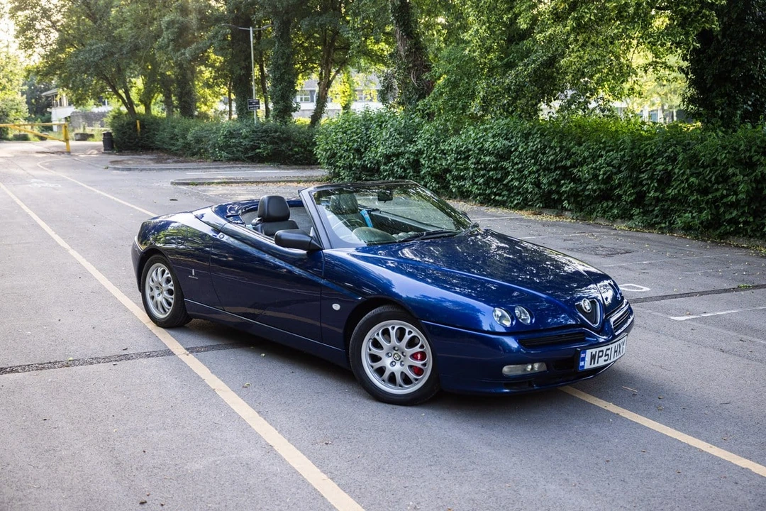 2001 Alfa Romeo 916 GTV & Spider - Image 2 of 30
