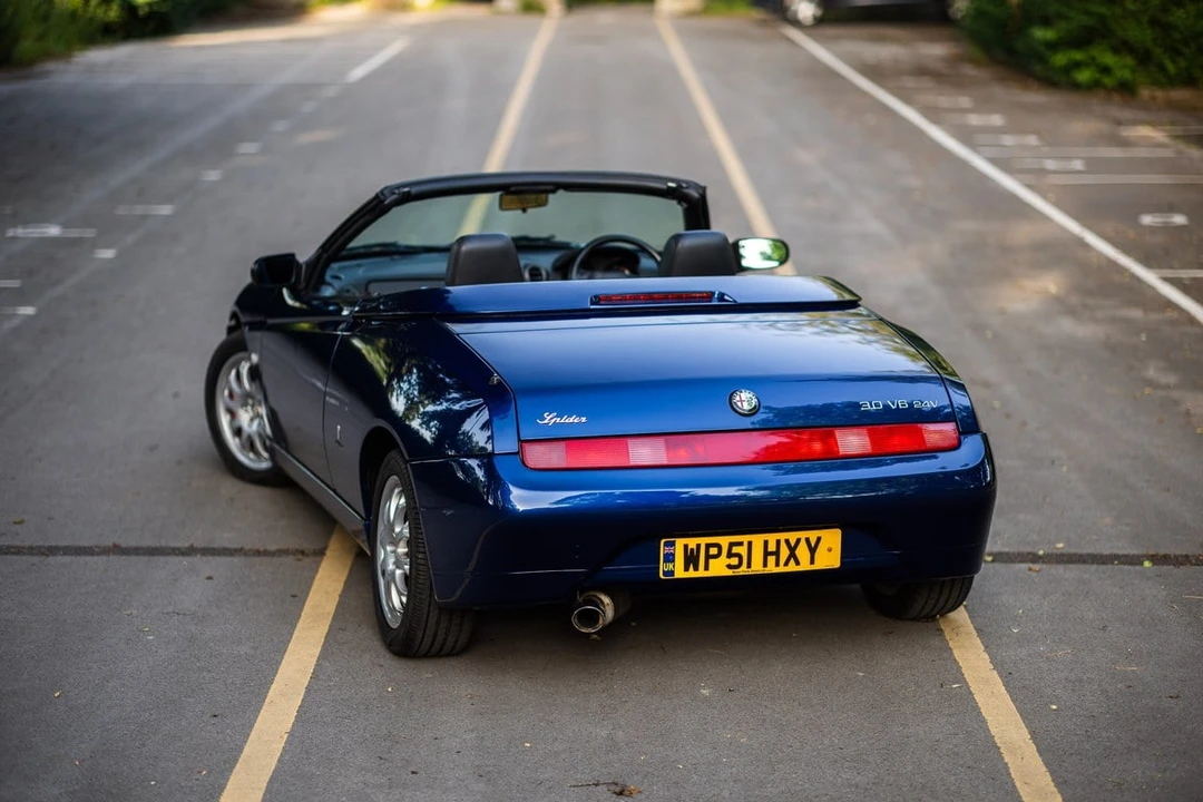 2001 Alfa Romeo 916 GTV & Spider - Image 6 of 30