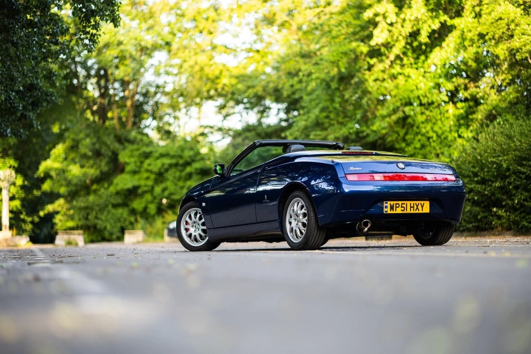 2001 Alfa Romeo 916 GTV & Spider - Image 8 of 30