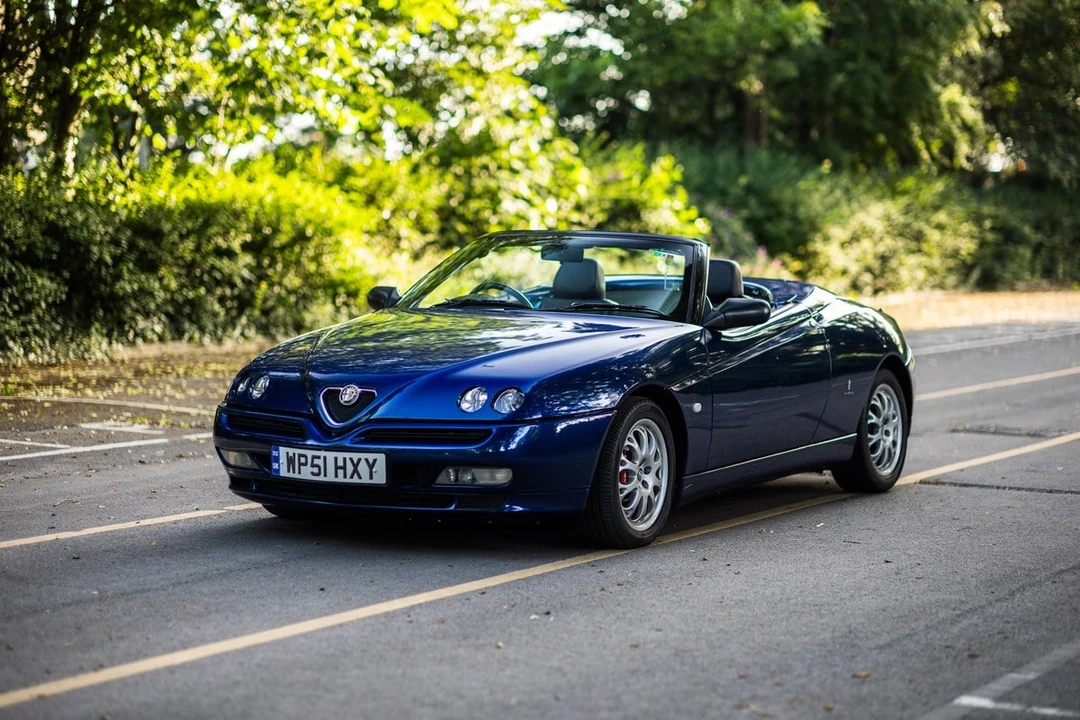 2001 Alfa Romeo 916 GTV & Spider - Image 10 of 30