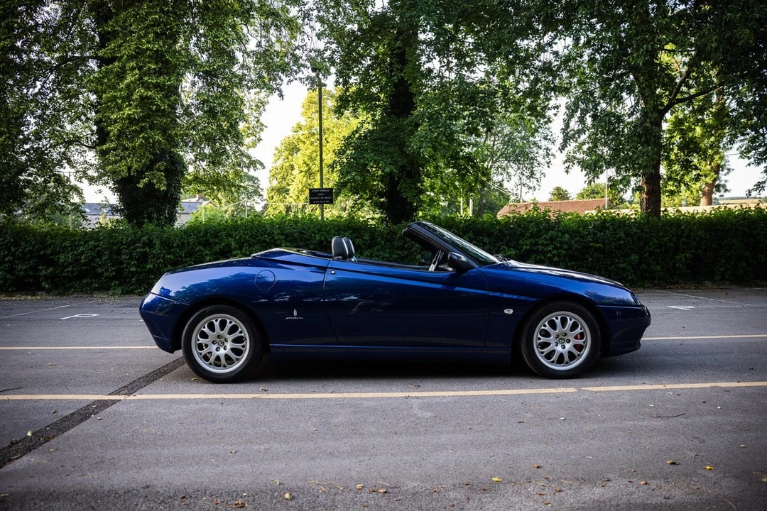 2001 Alfa Romeo 916 GTV & Spider - Image 12 of 30