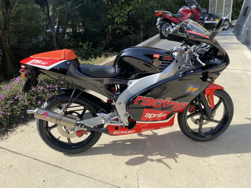 2001 Aprilia - Image 9 of 31