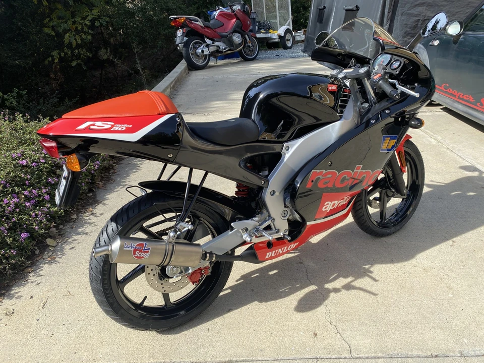 2001 Aprilia - Image 11 of 31