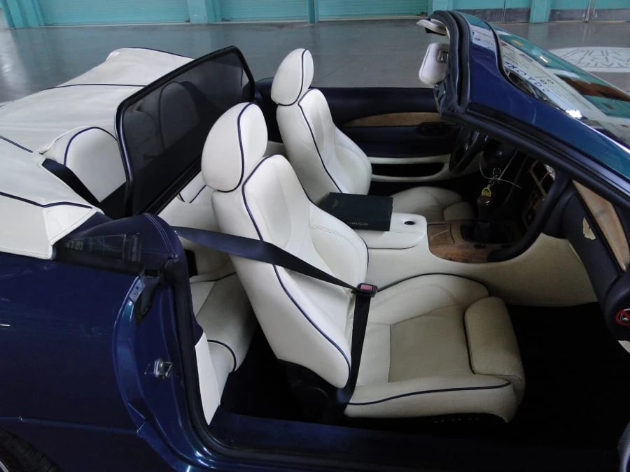 2001 Aston Martin DB7 Vantage - Image 4 of 5