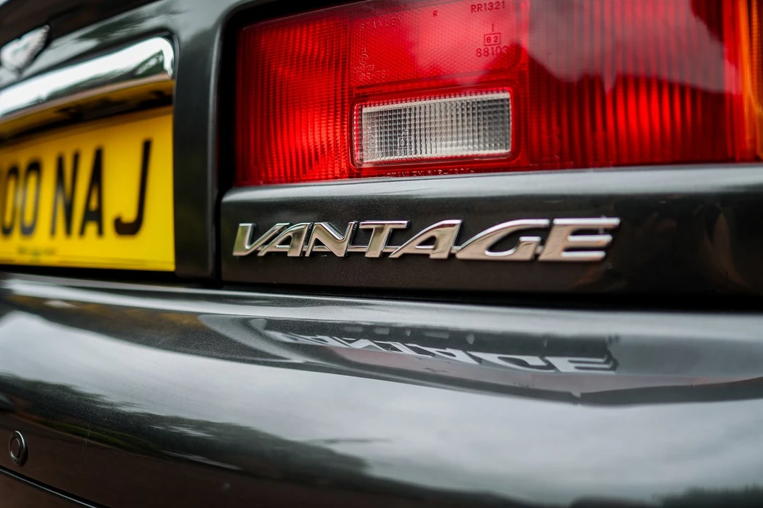 2001 Aston Martin DB7 Vantage - Image 24 of 30