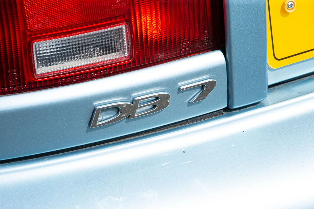 2001 Aston Martin DB7 Vantage - Image 8 of 22