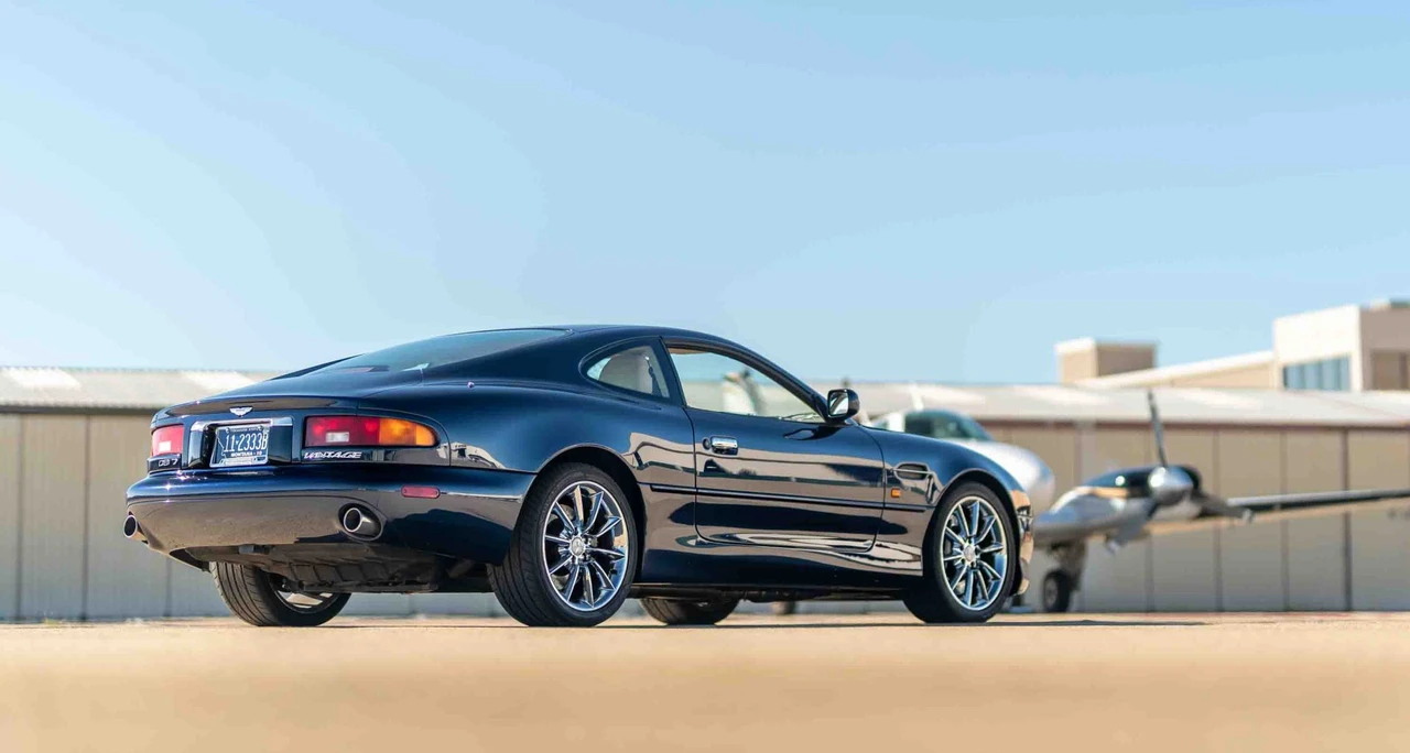 2001 Aston Martin DB7 Vantage - Image 11 of 31