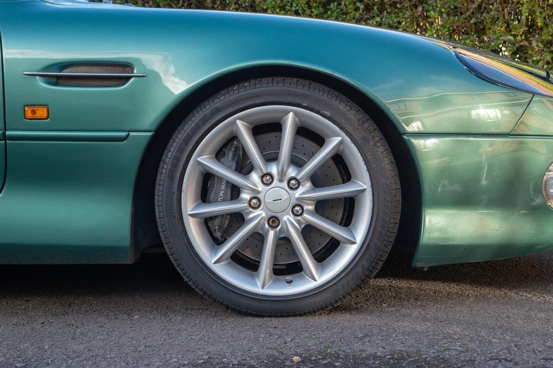 2001 Aston Martin DB7 Vantage - Image 13 of 30