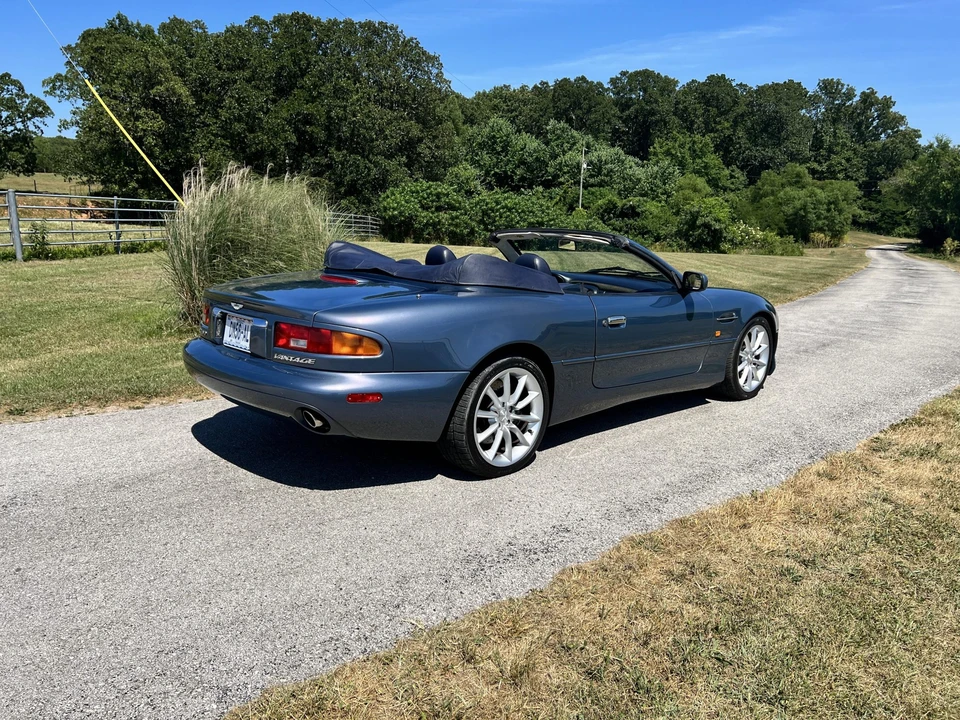 2001 Aston Martin DB7 Vantage - Image 10 of 31