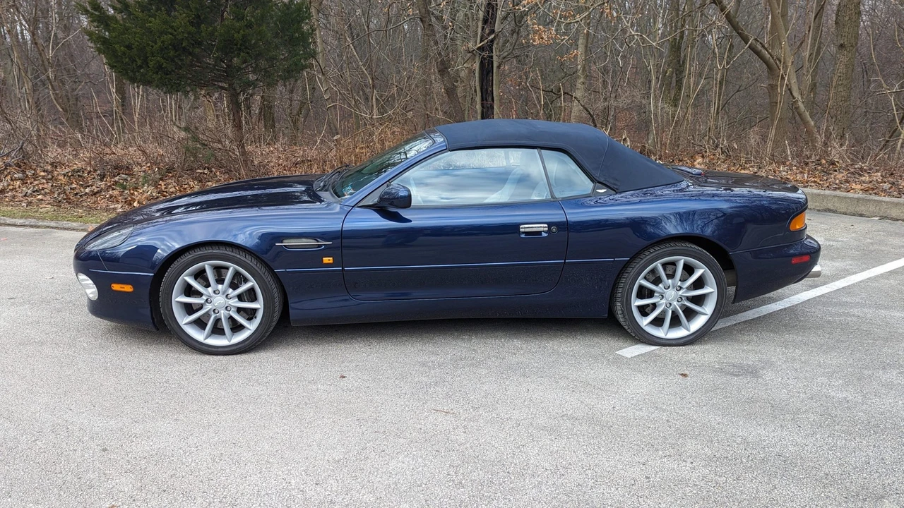 2001 Aston Martin DB7 Vantage - Image 26 of 31