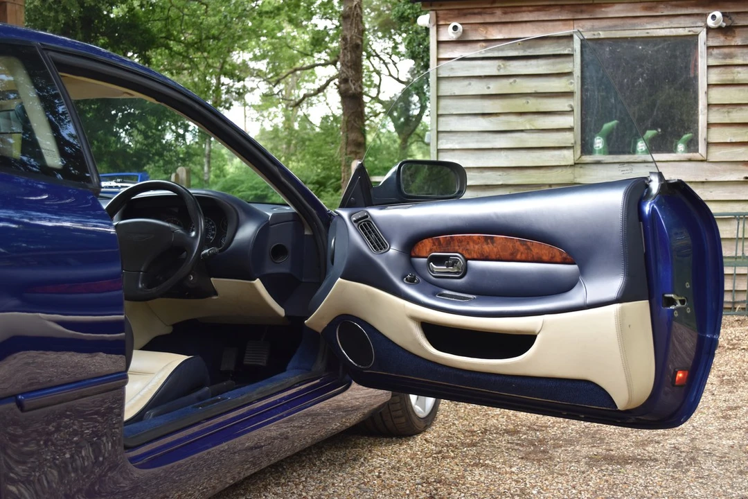 2001 Aston Martin DB7 Vantage - Image 4 of 30
