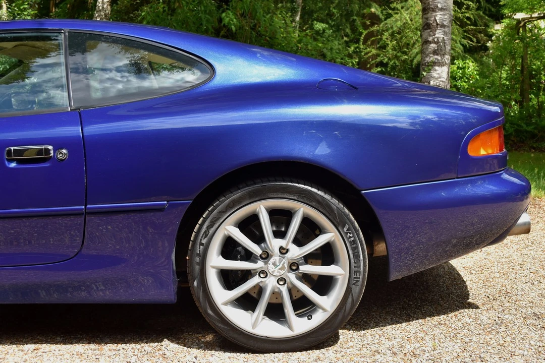2001 Aston Martin DB7 Vantage - Image 23 of 30