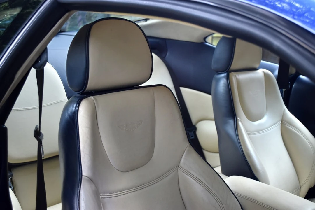 2001 Aston Martin DB7 Vantage - Image 8 of 30