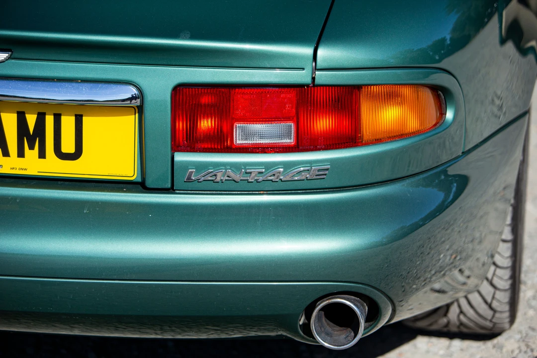 2001 Aston Martin DB7 Vantage - Image 10 of 23