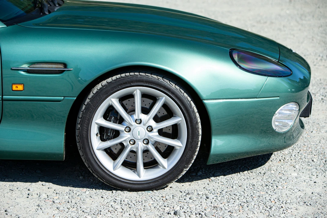 2001 Aston Martin DB7 Vantage - Image 14 of 23