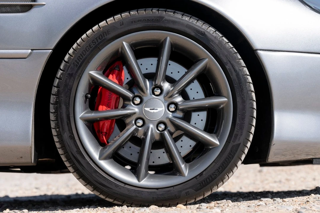 2001 Aston Martin DB7 Vantage - Image 18 of 30