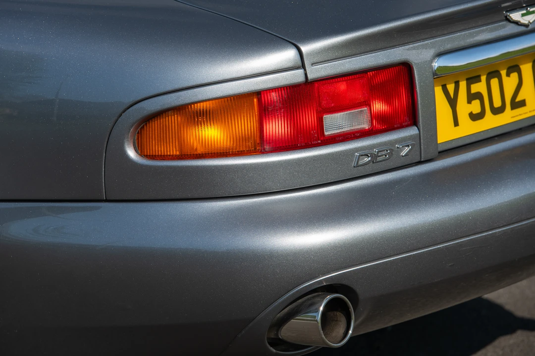 2001 Aston Martin DB7 Vantage - Image 10 of 31