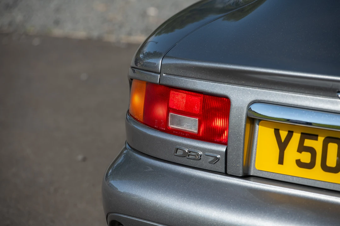 2001 Aston Martin DB7 Vantage - Image 12 of 31