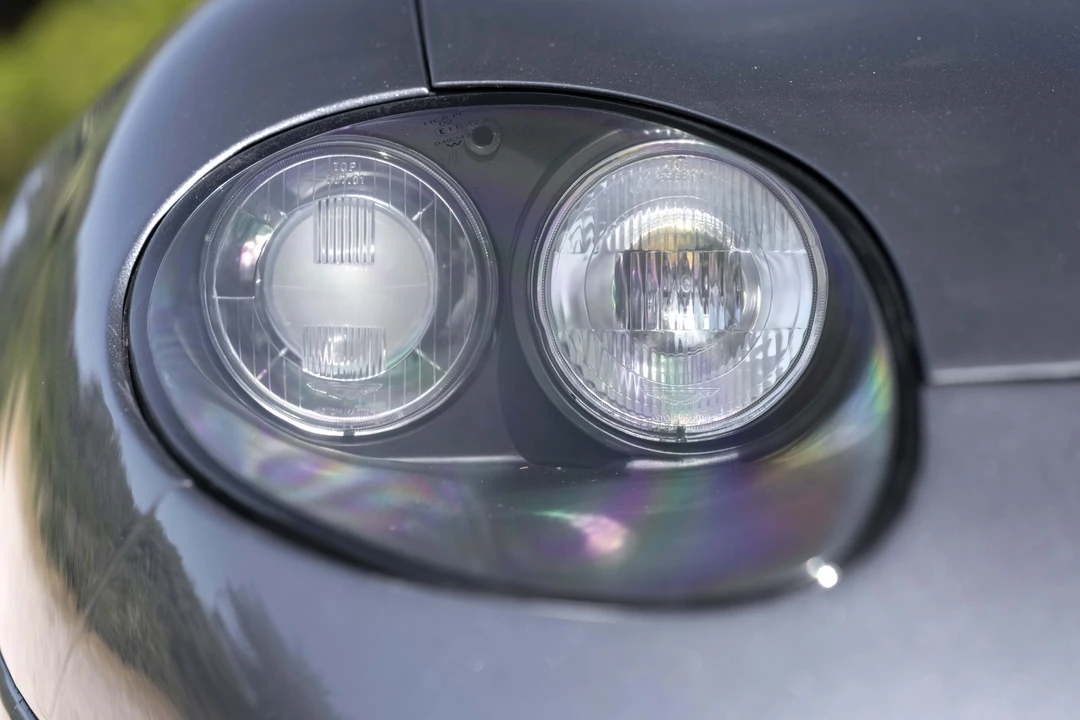 2001 Aston Martin DB7 Vantage - Image 20 of 31