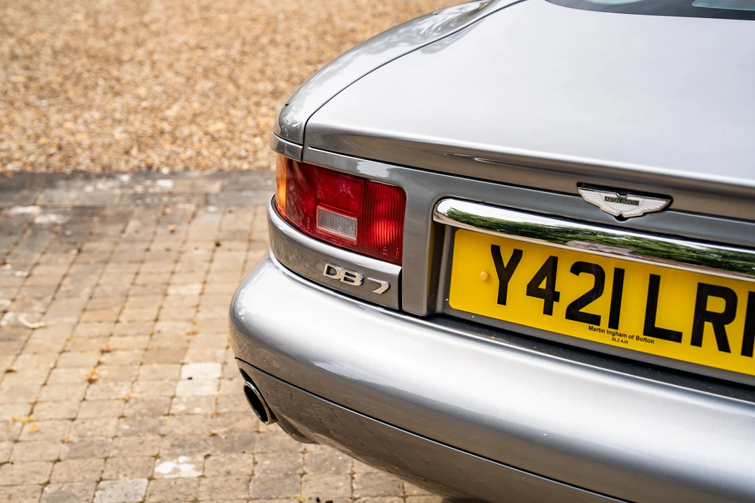 2001 Aston Martin DB7 Vantage - Image 11 of 31