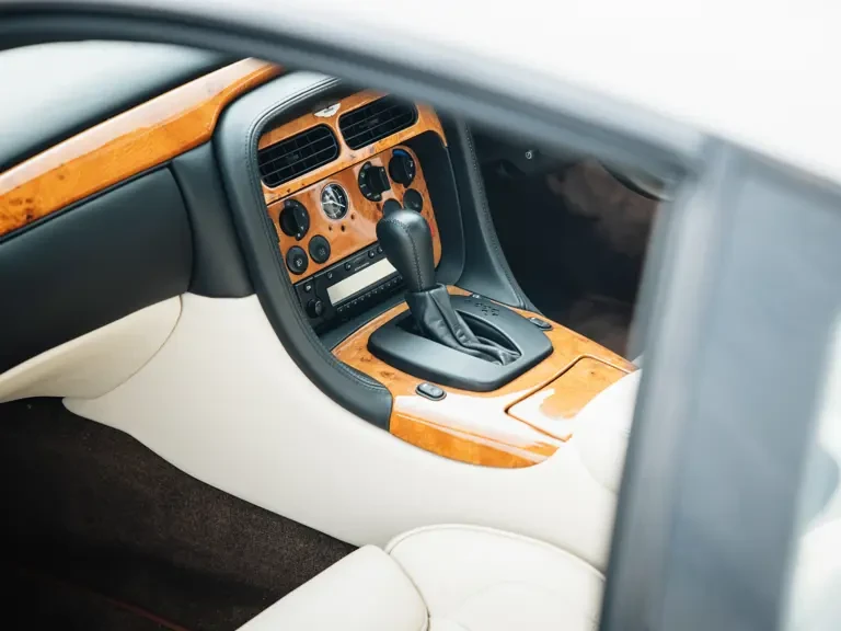 2001 Aston Martin DB7 Vantage - Image 24 of 31