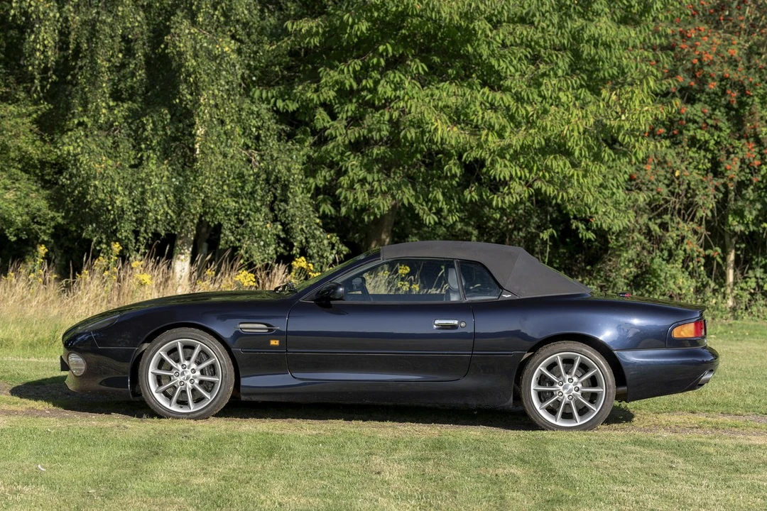 2001 Aston Martin Vantage - Image 14 of 30