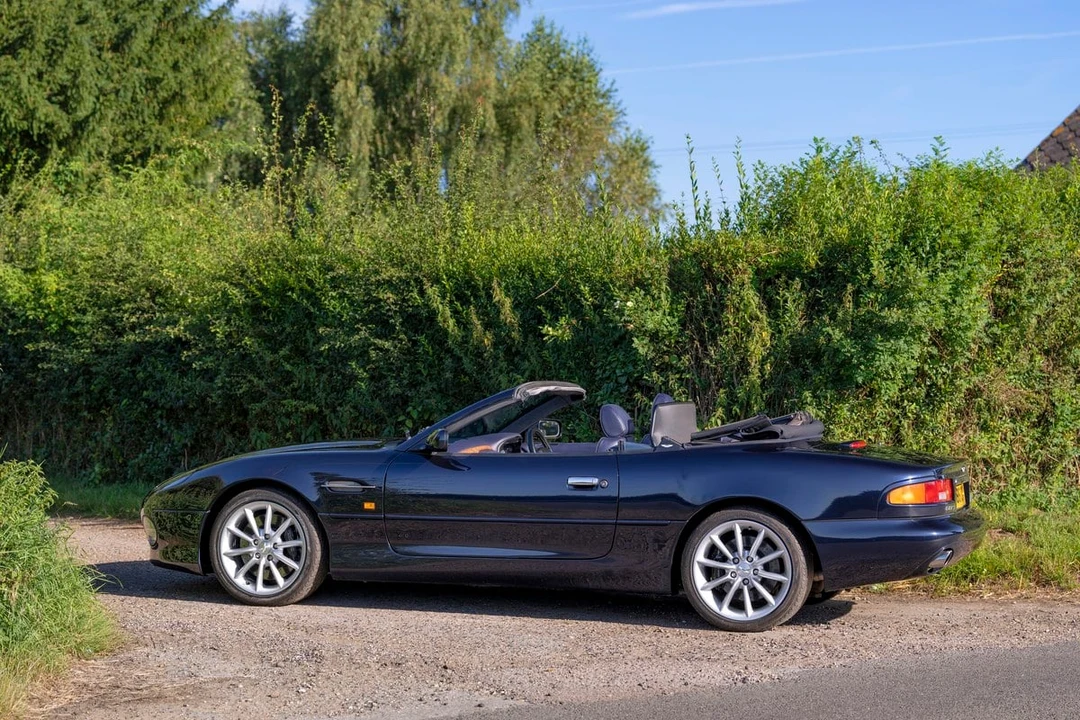 2001 Aston Martin Vantage - Image 7 of 30