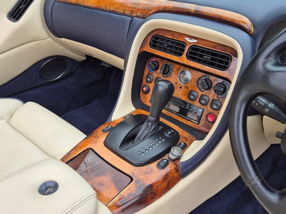 2001 Aston Martin DB7 Vantage - Image 17 of 30