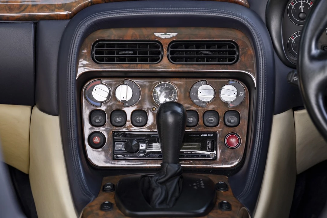 2001 Aston Martin Vantage - Image 30 of 30