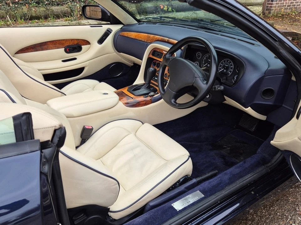 2001 Aston Martin DB7 Vantage - Image 15 of 30