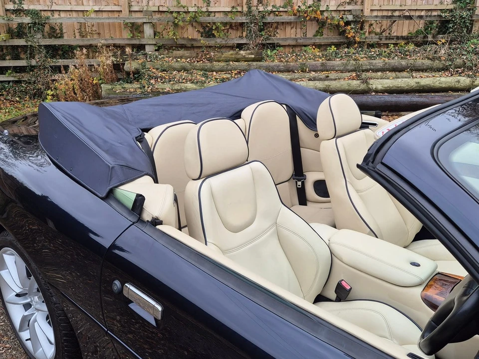2001 Aston Martin DB7 Vantage - Image 9 of 30