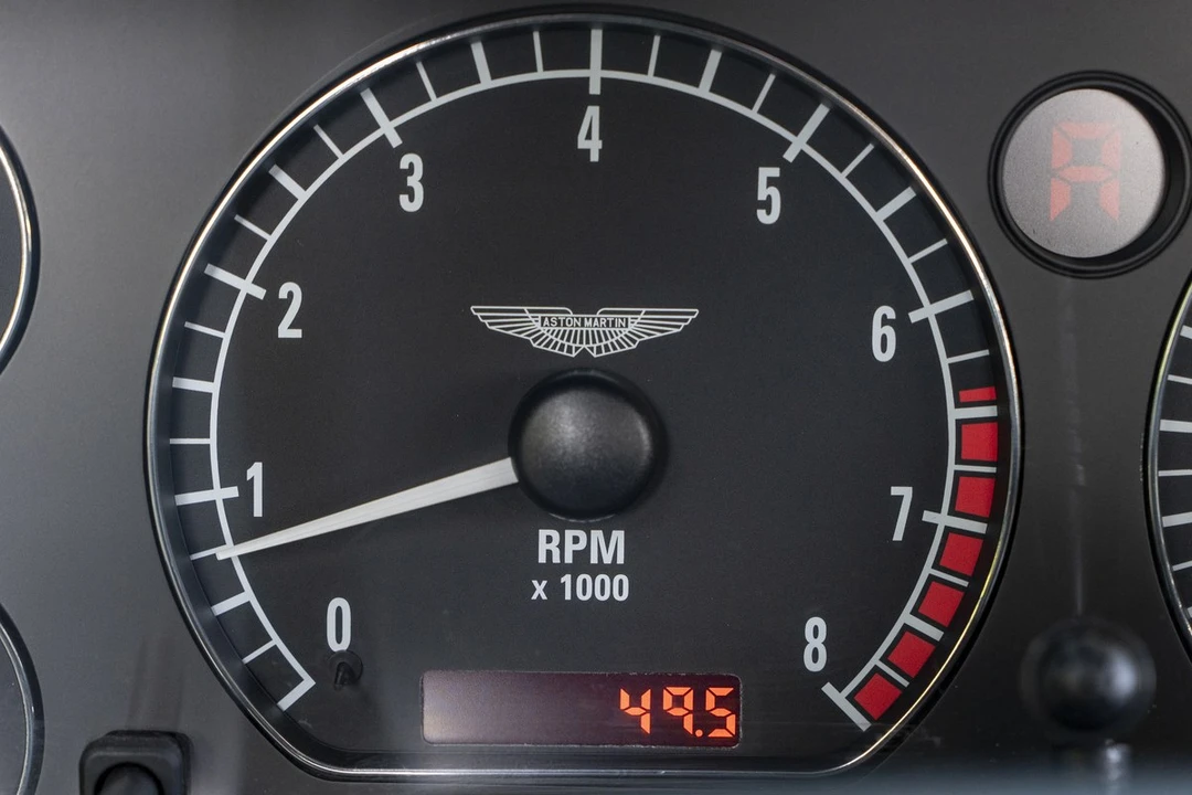 2001 Aston Martin Vantage - Image 26 of 30