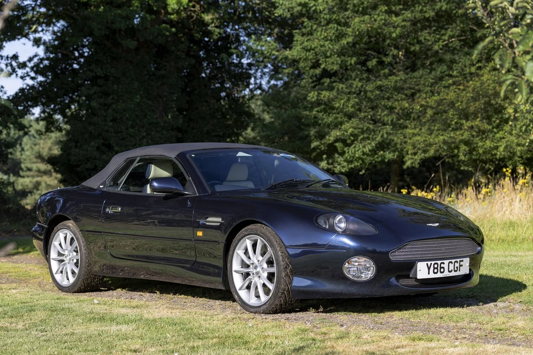 2001 Aston Martin Vantage - Image 11 of 30