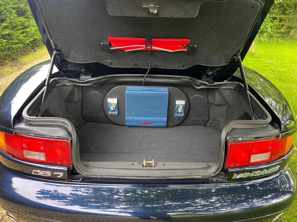 2001 Aston Martin DB7 Vantage - Image 12 of 30