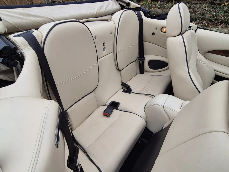 2001 Aston Martin DB7 Vantage - Image 20 of 30