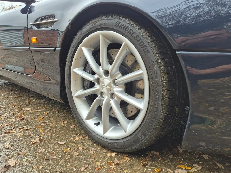 2001 Aston Martin DB7 Vantage - Image 27 of 30