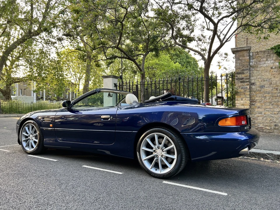 2001 Aston Martin DB7 Vantage - Image 17 of 30