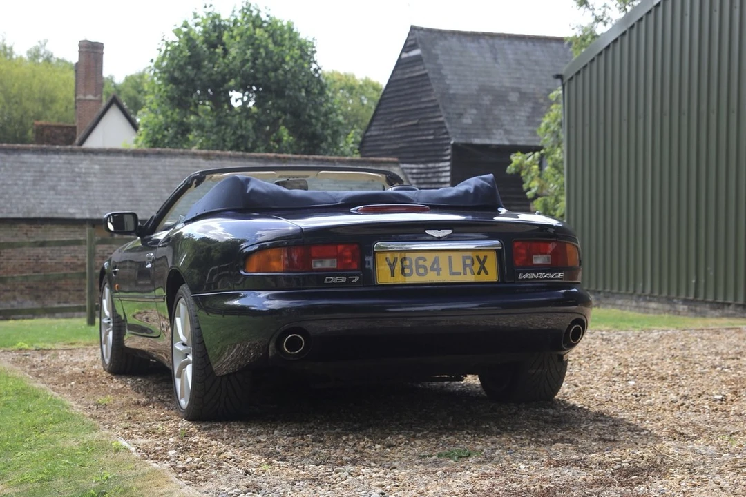 2001 Aston Martin DB7 Vantage - Image 15 of 30