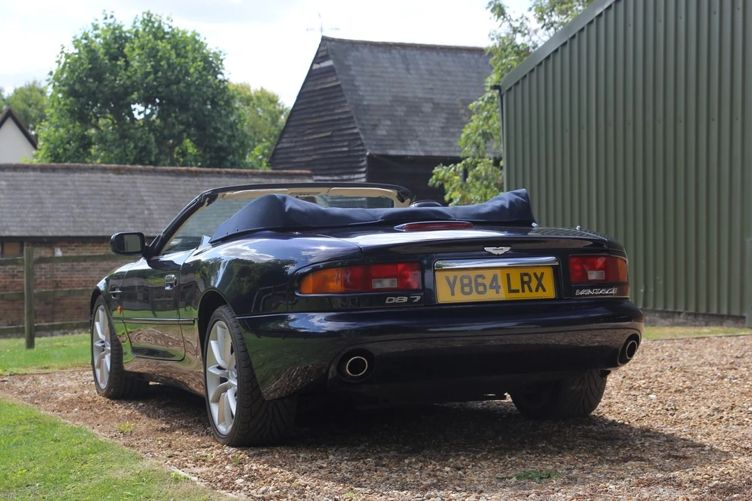 2001 Aston Martin DB7 Vantage - Image 16 of 30