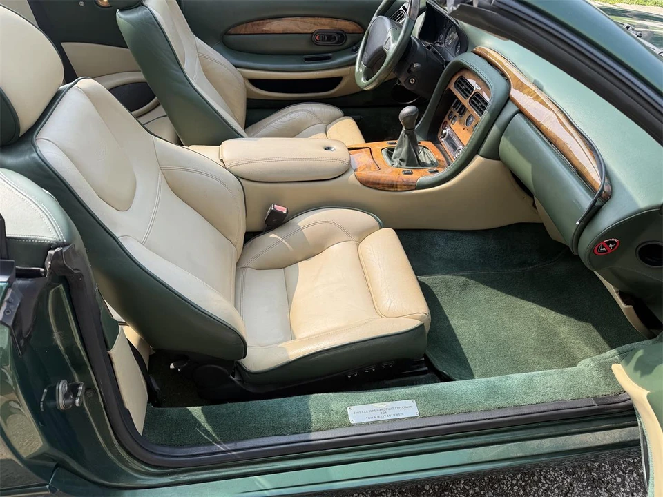 2001 Aston Martin DB7 Vantage - Image 17 of 31